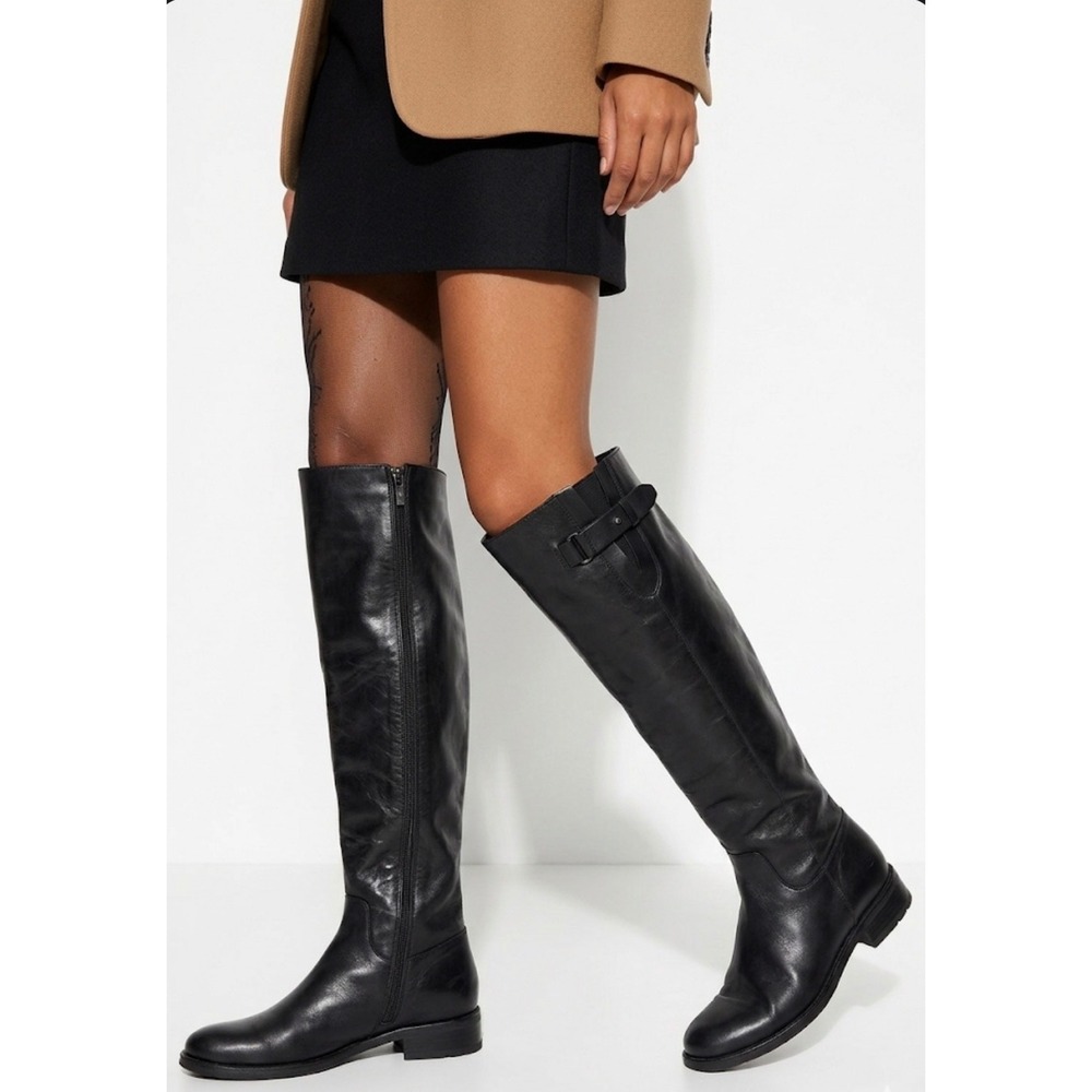 Blondo Black Leather Waterproof Knee‎ High Riding Boots Size 6M Buckle Detail